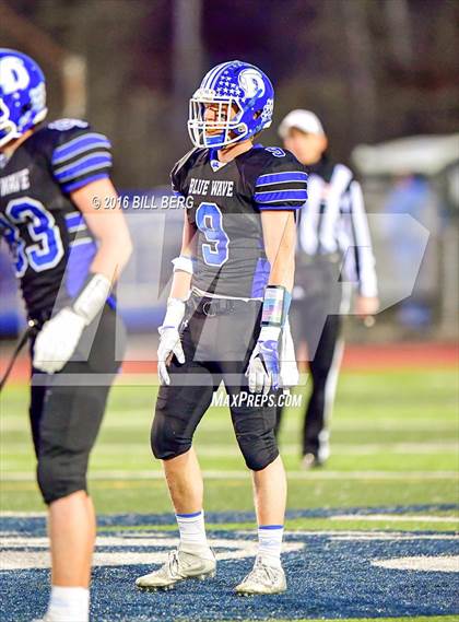 Thumbnail 2 in Darien vs. Ridgefield (CIAC Class LL Final) photogallery.
