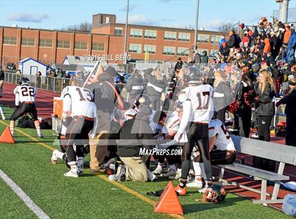 Thumbnail 2 in Darien vs. Ridgefield (CIAC Class LL Final) photogallery.