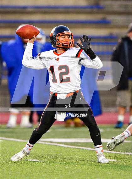 Thumbnail 1 in Darien vs. Ridgefield (CIAC Class LL Final) photogallery.