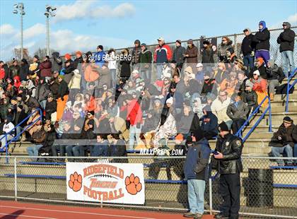 Thumbnail 2 in Darien vs. Ridgefield (CIAC Class LL Final) photogallery.