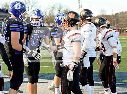 Thumbnail 2 in Darien vs. Ridgefield (CIAC Class LL Final) photogallery.