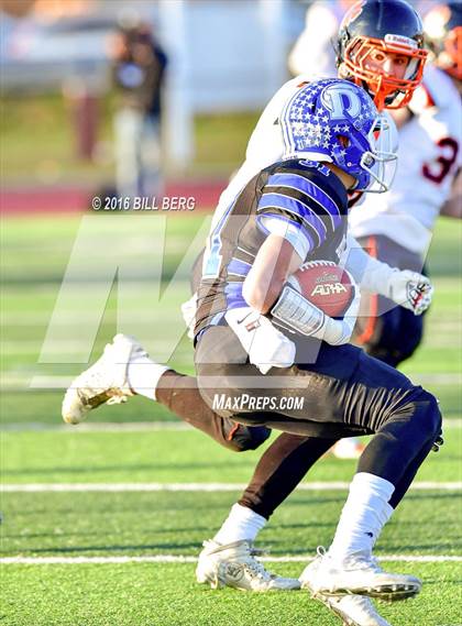 Thumbnail 3 in Darien vs. Ridgefield (CIAC Class LL Final) photogallery.