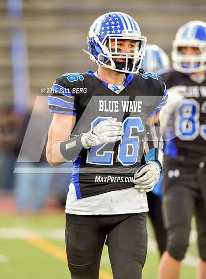 Thumbnail 3 in Darien vs. Ridgefield (CIAC Class LL Final) photogallery.