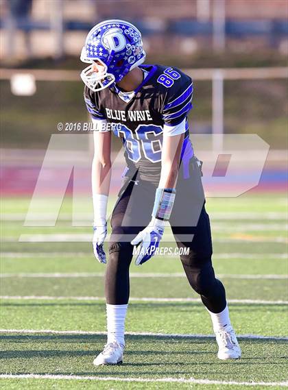 Thumbnail 2 in Darien vs. Ridgefield (CIAC Class LL Final) photogallery.
