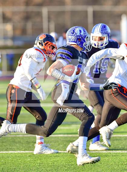 Thumbnail 3 in Darien vs. Ridgefield (CIAC Class LL Final) photogallery.