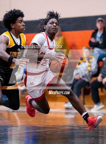 Thumbnail 2 in Burton vs. Yorktown (Schulenburg Shorthorn Tournament) photogallery.