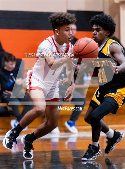 Thumbnail 2 in Burton vs. Yorktown (Schulenburg Shorthorn Tournament) photogallery.