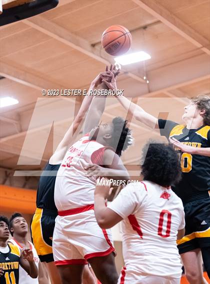 Thumbnail 1 in Burton vs. Yorktown (Schulenburg Shorthorn Tournament) photogallery.