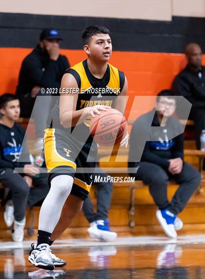 Thumbnail 2 in Burton vs. Yorktown (Schulenburg Shorthorn Tournament) photogallery.