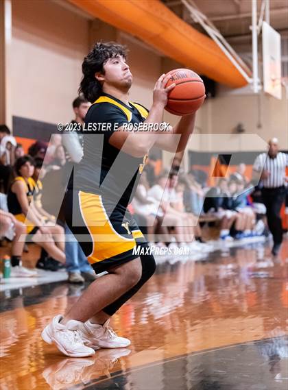 Thumbnail 2 in Burton vs. Yorktown (Schulenburg Shorthorn Tournament) photogallery.