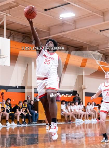 Thumbnail 1 in Burton vs. Yorktown (Schulenburg Shorthorn Tournament) photogallery.