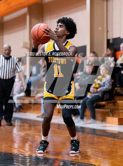 Thumbnail 2 in Burton vs. Yorktown (Schulenburg Shorthorn Tournament) photogallery.