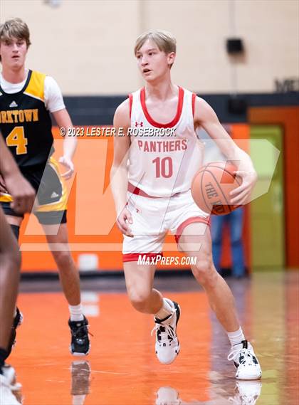 Thumbnail 3 in Burton vs. Yorktown (Schulenburg Shorthorn Tournament) photogallery.