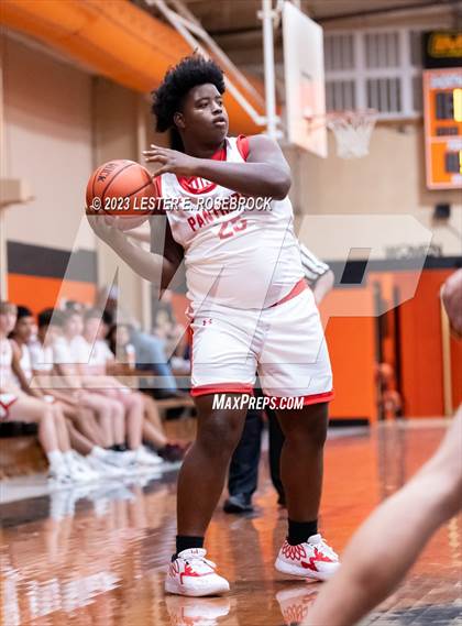 Thumbnail 3 in Burton vs. Yorktown (Schulenburg Shorthorn Tournament) photogallery.