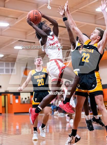 Thumbnail 3 in Burton vs. Yorktown (Schulenburg Shorthorn Tournament) photogallery.