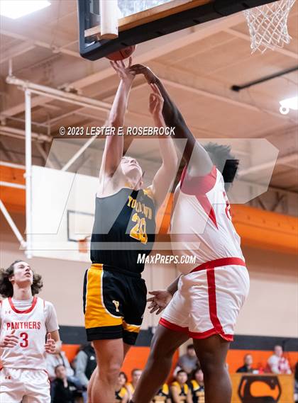 Thumbnail 3 in Burton vs. Yorktown (Schulenburg Shorthorn Tournament) photogallery.