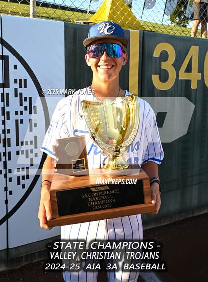 Thumbnail 1 in Yuma Catholic vs. Valley Christian (AIA 3A Final - Awards) photogallery.