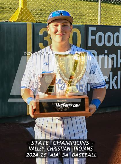 Thumbnail 3 in Yuma Catholic vs. Valley Christian (AIA 3A Final - Awards) photogallery.