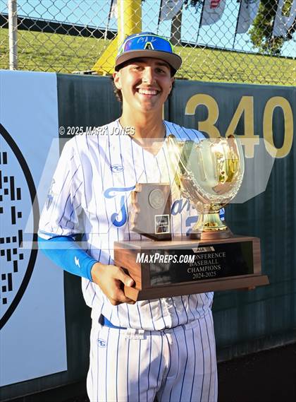 Thumbnail 1 in Yuma Catholic vs. Valley Christian (AIA 3A Final - Awards) photogallery.