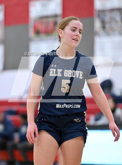 Thumbnail 2 in Elk Grove vs. Wheatland (Cardinal Classic) photogallery.