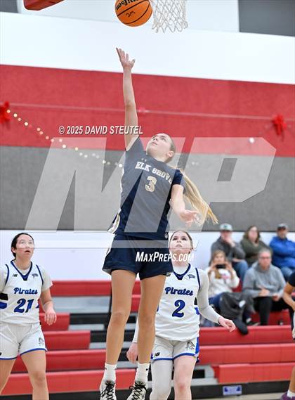 Thumbnail 2 in Elk Grove vs. Wheatland (Cardinal Classic) photogallery.