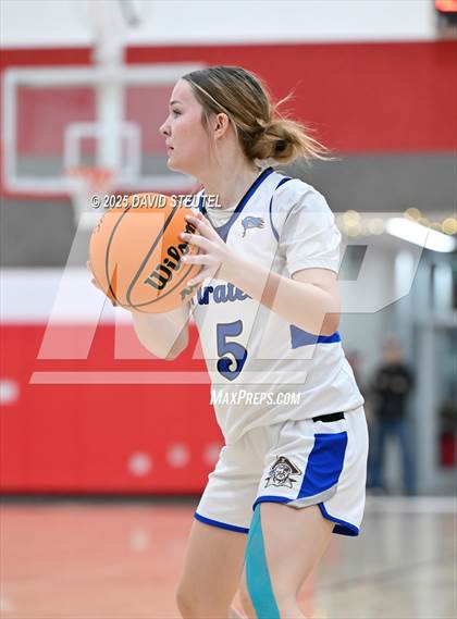 Thumbnail 3 in Elk Grove vs. Wheatland (Cardinal Classic) photogallery.