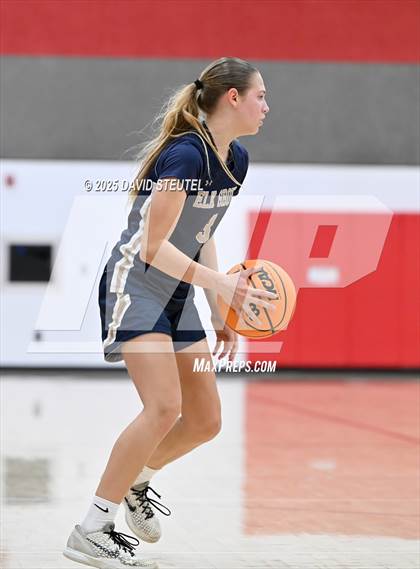 Thumbnail 1 in Elk Grove vs. Wheatland (Cardinal Classic) photogallery.