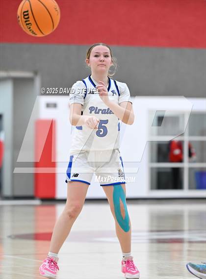 Thumbnail 2 in Elk Grove vs. Wheatland (Cardinal Classic) photogallery.