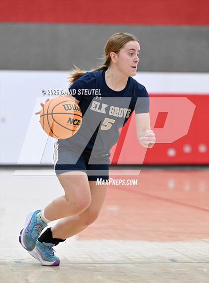 Thumbnail 1 in Elk Grove vs. Wheatland (Cardinal Classic) photogallery.