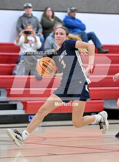 Thumbnail 3 in Elk Grove vs. Wheatland (Cardinal Classic) photogallery.