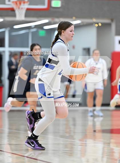 Thumbnail 1 in Elk Grove vs. Wheatland (Cardinal Classic) photogallery.