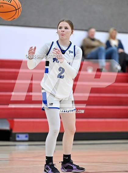 Thumbnail 2 in Elk Grove vs. Wheatland (Cardinal Classic) photogallery.