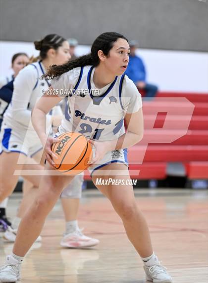 Thumbnail 3 in Elk Grove vs. Wheatland (Cardinal Classic) photogallery.