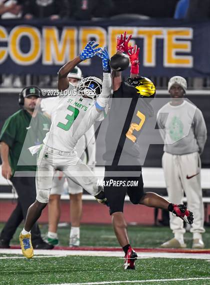 Thumbnail 3 in St. Mary's @ Bakersfield Christian (CIF DIV 2AA Final) photogallery.