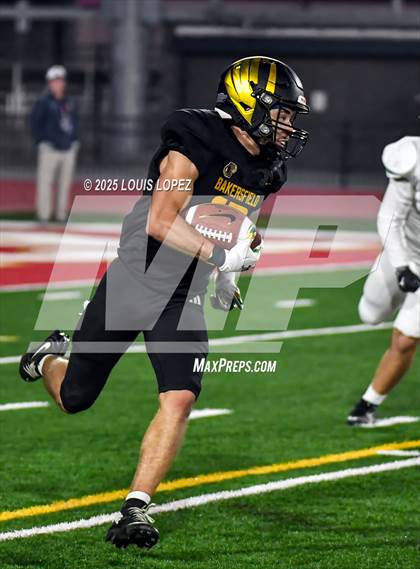 Thumbnail 3 in St. Mary's @ Bakersfield Christian (CIF DIV 2AA Final) photogallery.