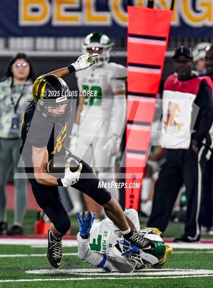 Thumbnail 2 in St. Mary's @ Bakersfield Christian (CIF DIV 2AA Final) photogallery.