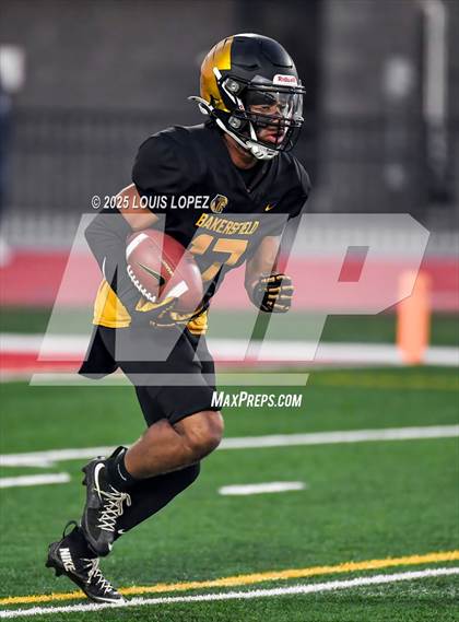 Thumbnail 3 in St. Mary's @ Bakersfield Christian (CIF DIV 2AA Final) photogallery.