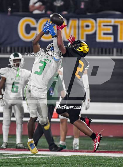 Thumbnail 2 in St. Mary's @ Bakersfield Christian (CIF DIV 2AA Final) photogallery.