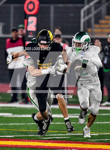 Thumbnail 1 in St. Mary's @ Bakersfield Christian (CIF DIV 2AA Final) photogallery.