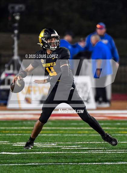 Thumbnail 2 in St. Mary's @ Bakersfield Christian (CIF DIV 2AA Final) photogallery.