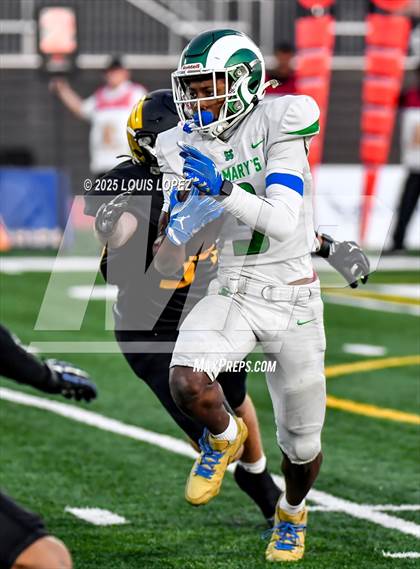 Thumbnail 3 in St. Mary's @ Bakersfield Christian (CIF DIV 2AA Final) photogallery.