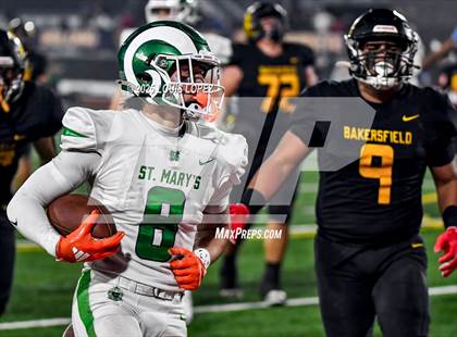 Thumbnail 3 in St. Mary's @ Bakersfield Christian (CIF DIV 2AA Final) photogallery.