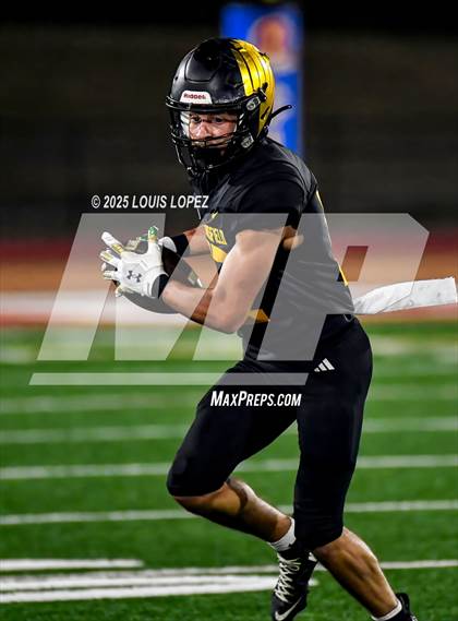 Thumbnail 2 in St. Mary's @ Bakersfield Christian (CIF DIV 2AA Final) photogallery.