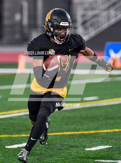 Thumbnail 1 in St. Mary's @ Bakersfield Christian (CIF DIV 2AA Final) photogallery.