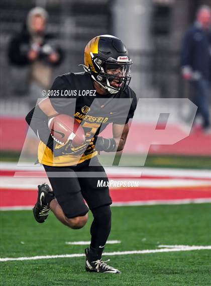 Thumbnail 1 in St. Mary's @ Bakersfield Christian (CIF DIV 2AA Final) photogallery.