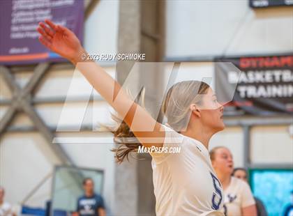 Thumbnail 2 in Xavier Prep vs. La Costa Canyon photogallery.