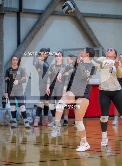 Thumbnail 2 in Xavier Prep vs. La Costa Canyon photogallery.