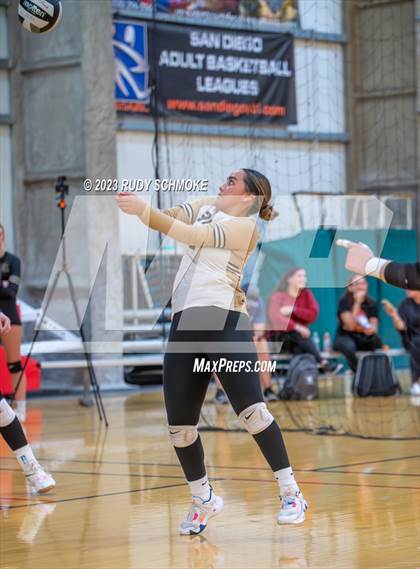 Thumbnail 2 in Xavier Prep vs. La Costa Canyon photogallery.