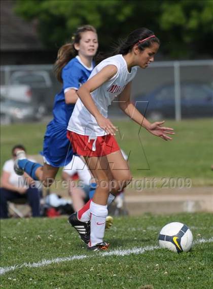 Thumbnail 1 in Del Campo @ Mira Loma photogallery.