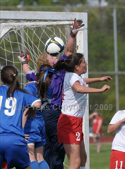 Thumbnail 2 in Del Campo @ Mira Loma photogallery.